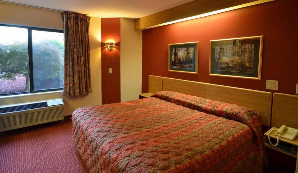 Smoky Mountain Inn & Suites Cherokee Extérieur photo